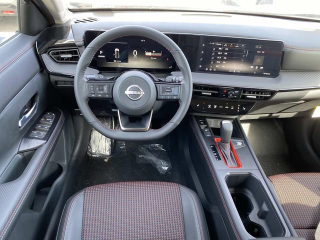 New 2026 Nissan Kicks SR w/ Cold Weather Package image 8