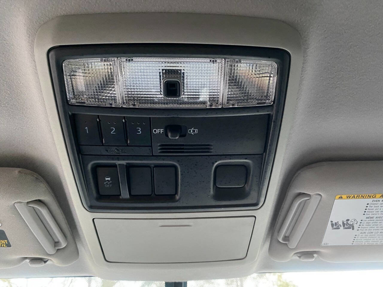 Used 2017 Toyota 4Runner SR5 Premium image 35