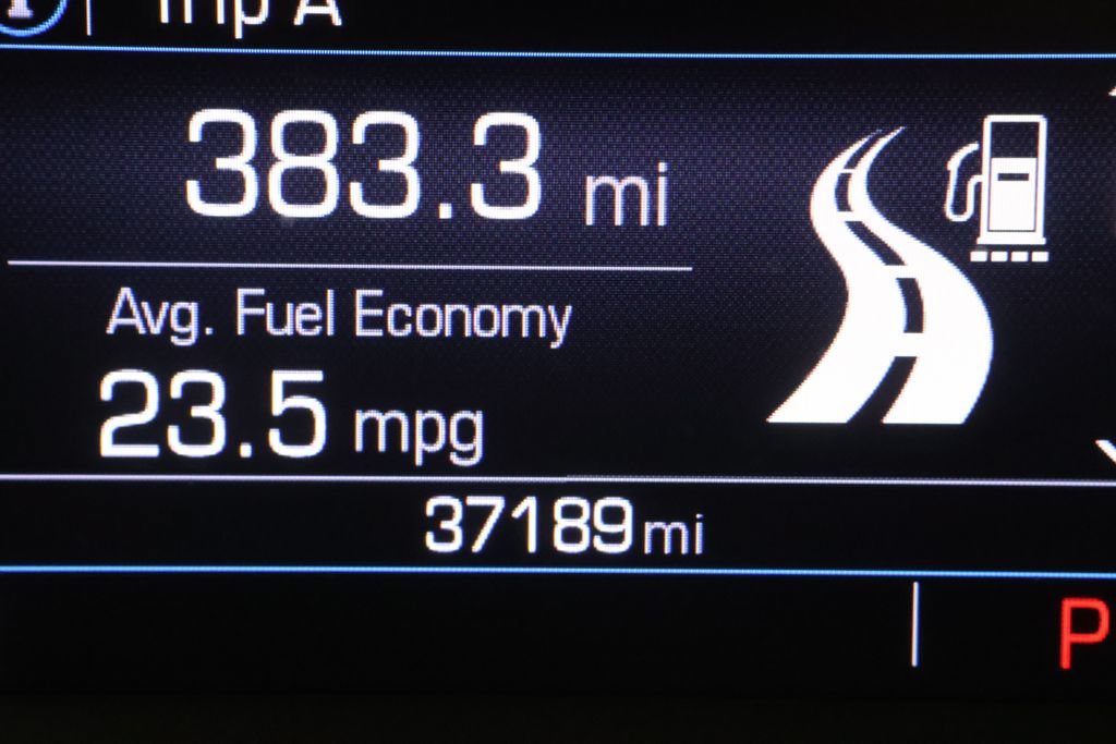 Used 2023 GMC Terrain SLE FWD image 13