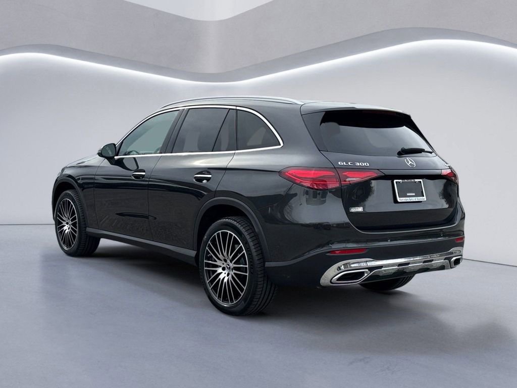 New 2025 Mercedes-Benz GLC 300 4MATIC image 5