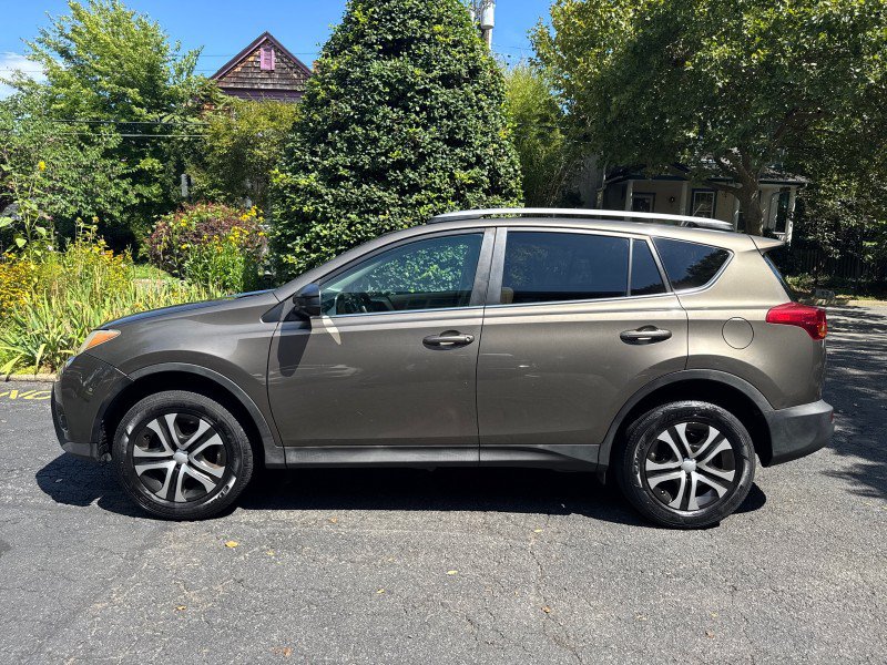 Used 2013 Toyota RAV4 LE AWD/4WD image 7