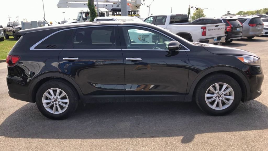 Used 2020 Kia Sorento LX FWD image 8