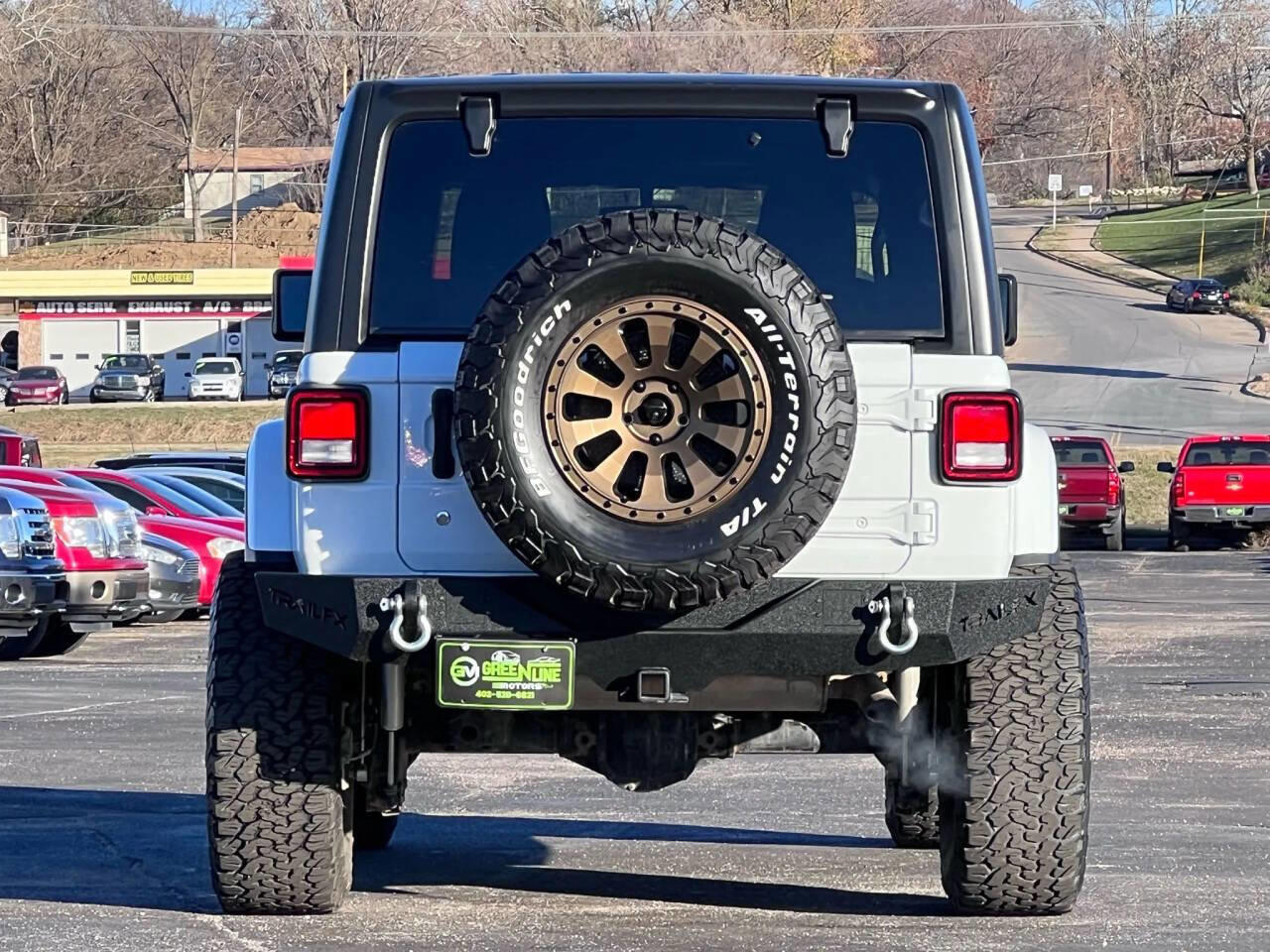 Used 2020 Jeep Wrangler Unlimited Sahara w/ Uconnect 4C Nav & Sound Group AWD/4WD image 6