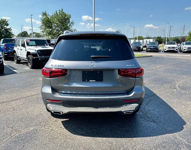 Certified 2021 Mercedes-Benz GLB 250 4MATIC image 11