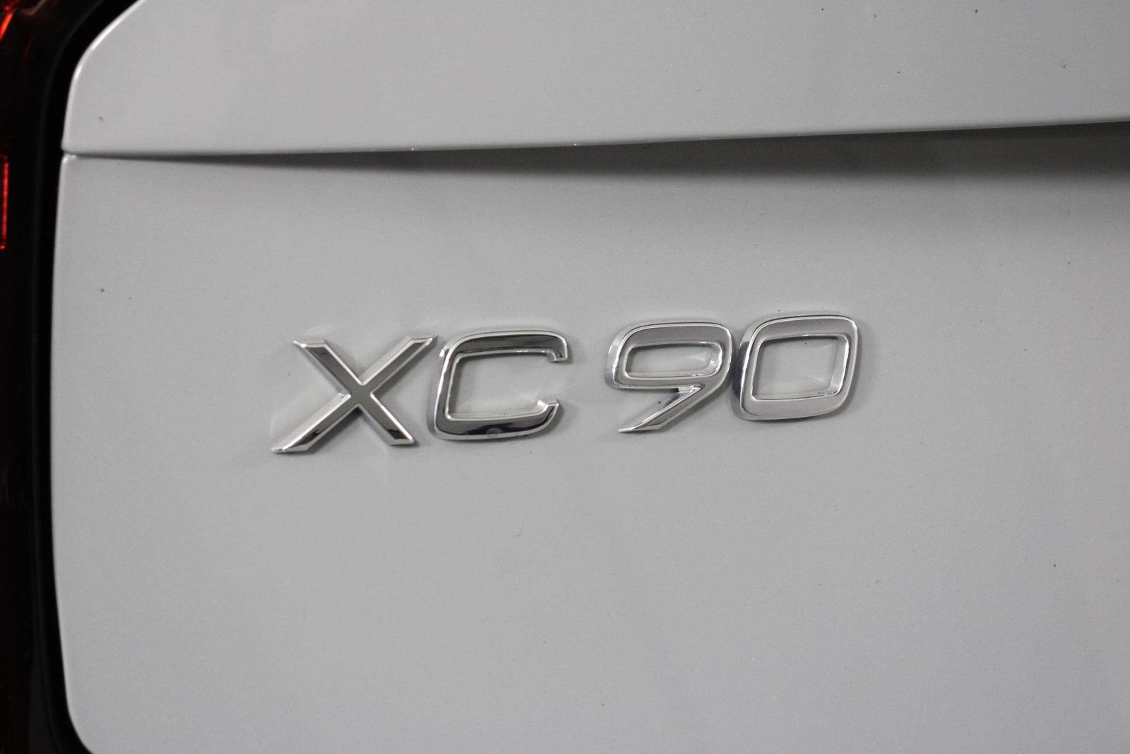 Certified 2026 Volvo XC90 B6 Plus w/ Protection Package Premier AWD/4WD image 19