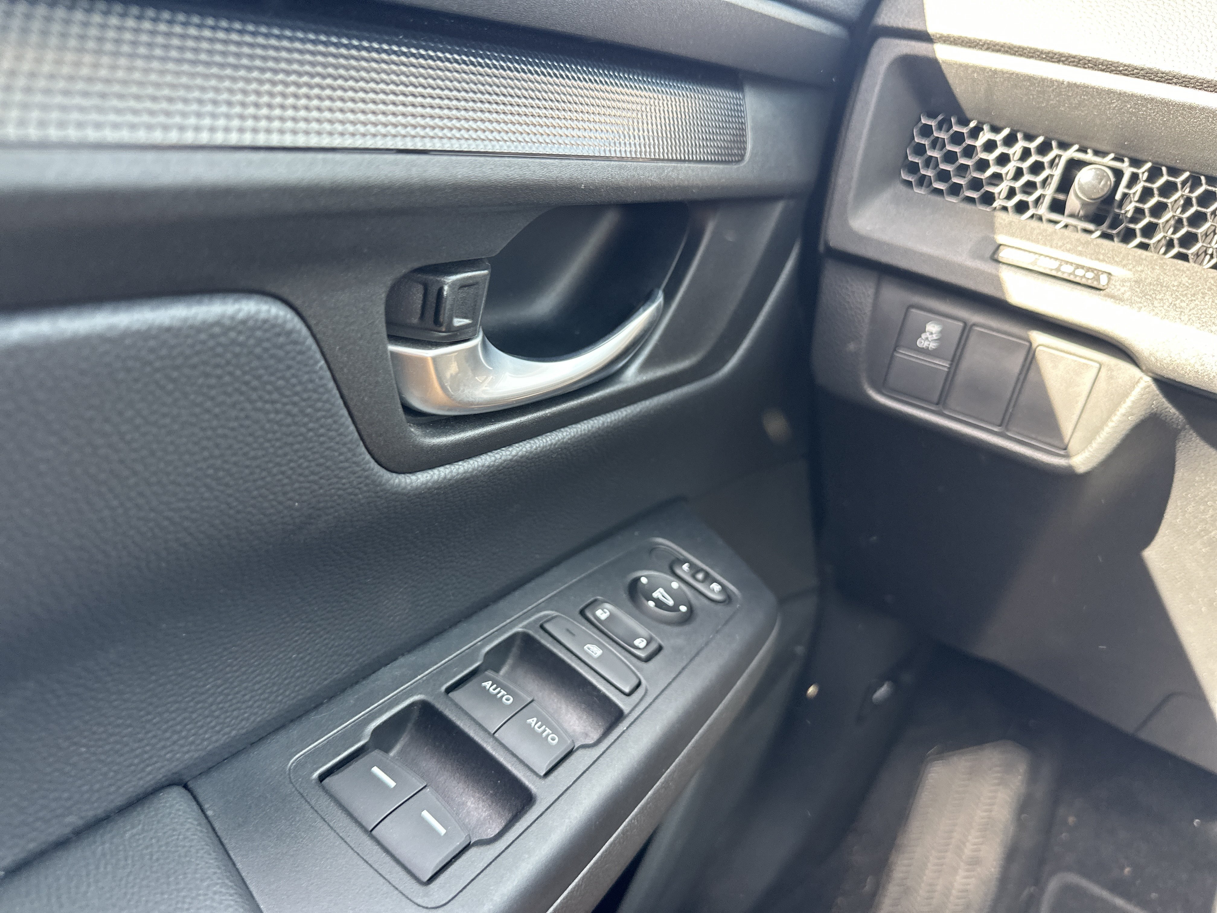 Certified 2024 Honda CR-V EX image 26