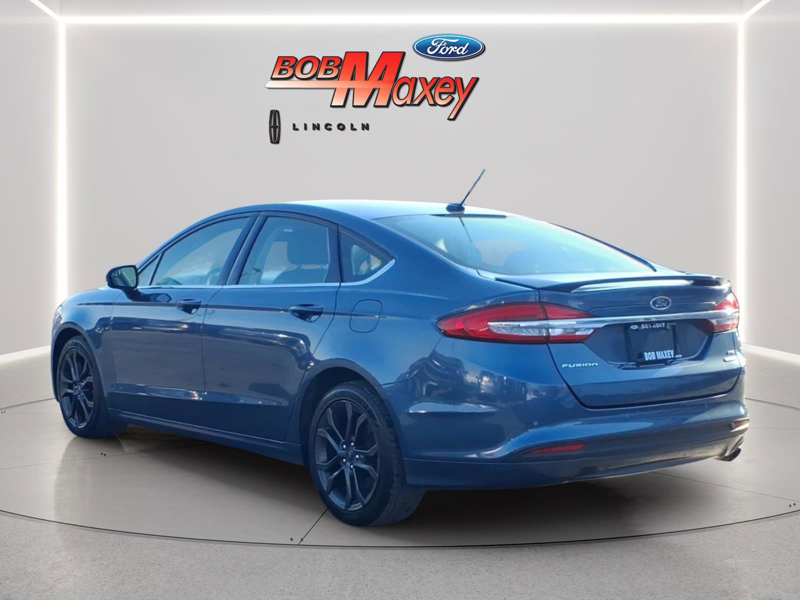 Certified 2018 Ford Fusion SE w/ Equipment Group 201A image 6