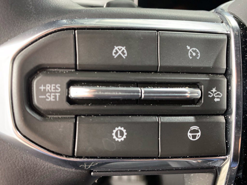 Used 2026 GMC Acadia Denali w/ Super Cruise Package AWD/4WD image 15