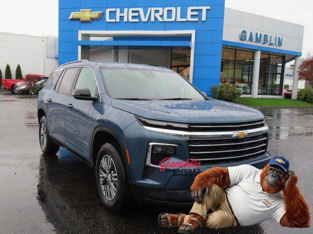 Used 2025 Chevrolet Traverse LT