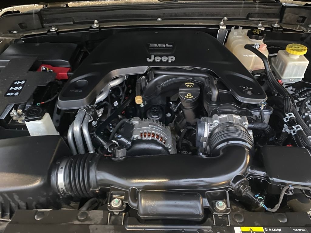 Used 2020 Jeep Gladiator Rubicon image 10