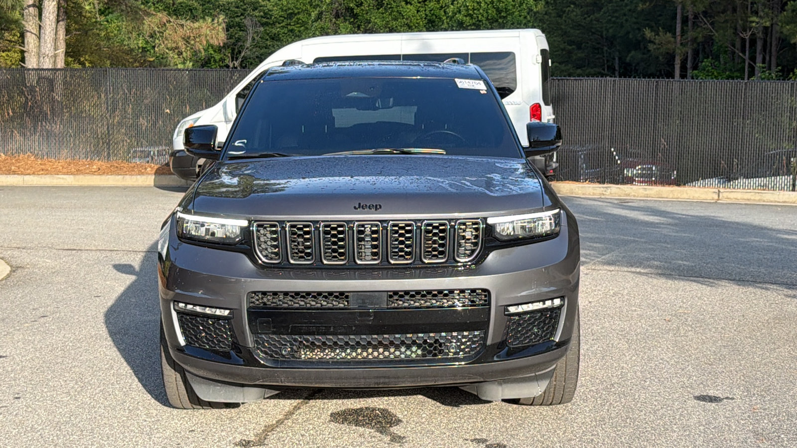 Used 2025 Jeep Grand Cherokee L Summit AWD/4WD image 3