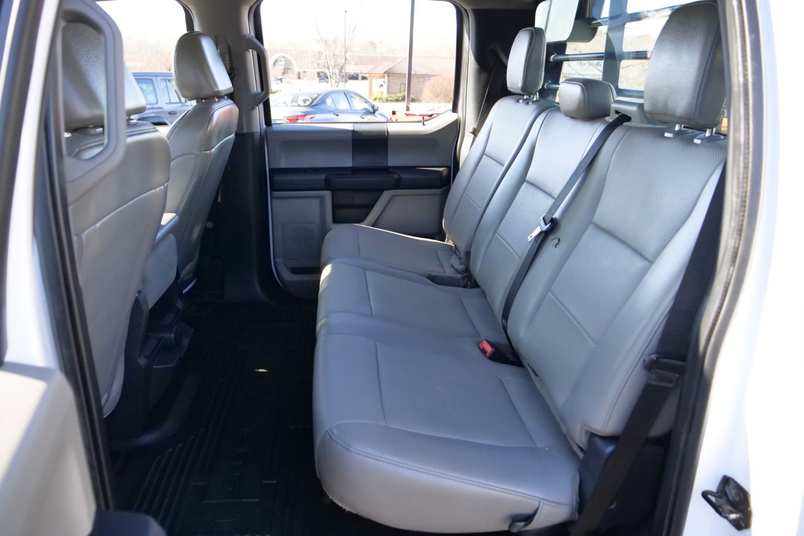 Used 2022 Ford F250 XL w/ Power Equipment Group image 17