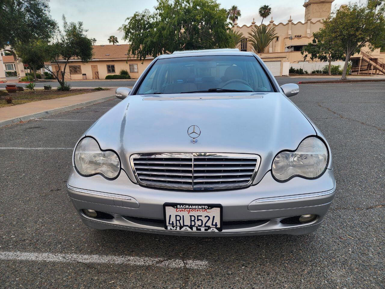 Used 2001 Mercedes-Benz C 320 Sedan image 3