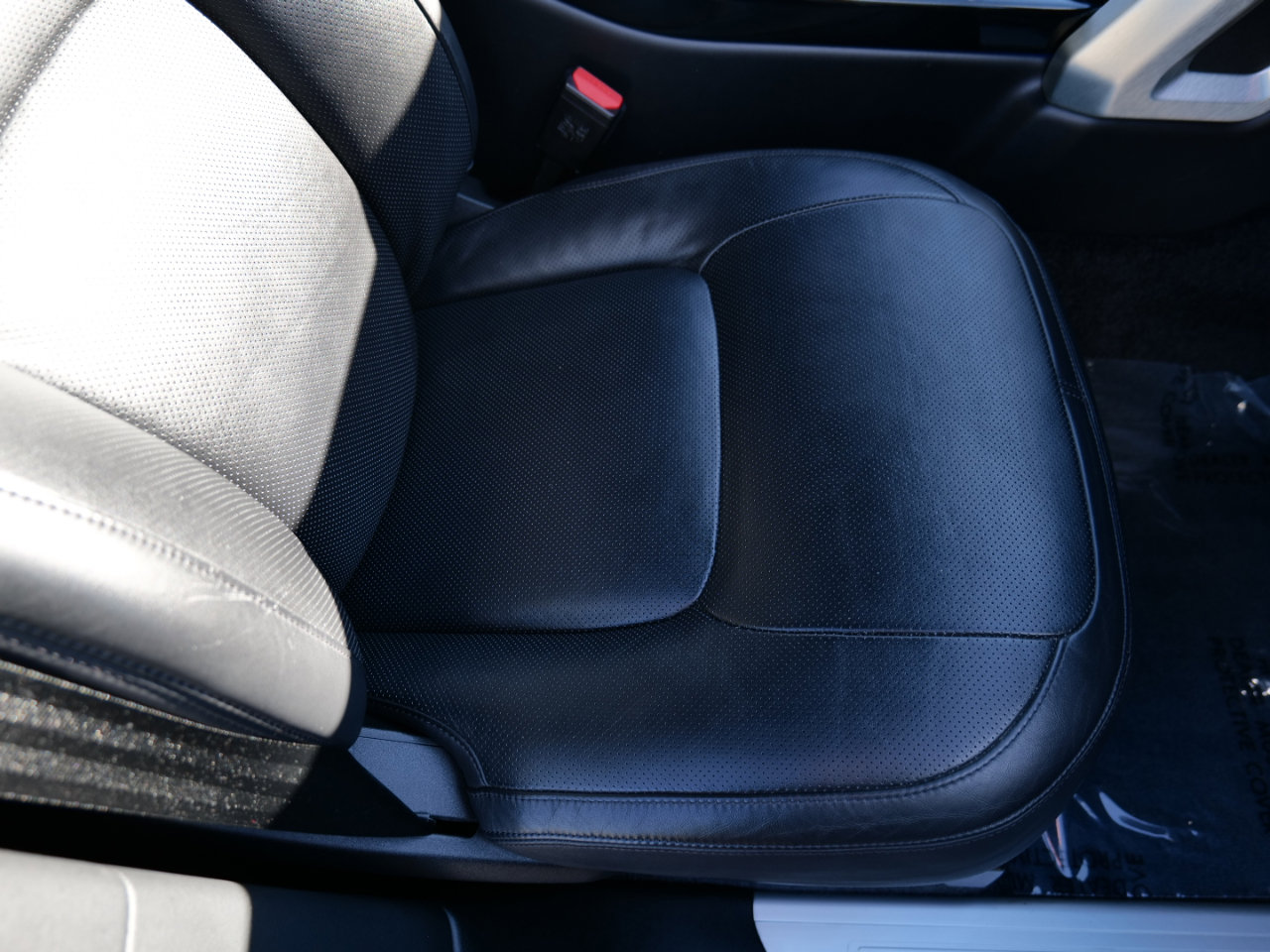 Used 2022 Land Rover Range Rover P525 Westminster Edition image 38