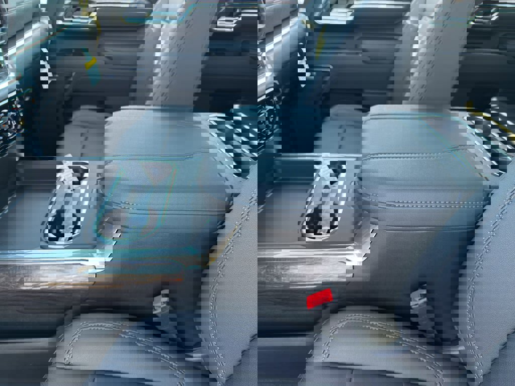 New 2026 Chevrolet Silverado 2500 LTZ w/ LTZ Convenience Package image 16