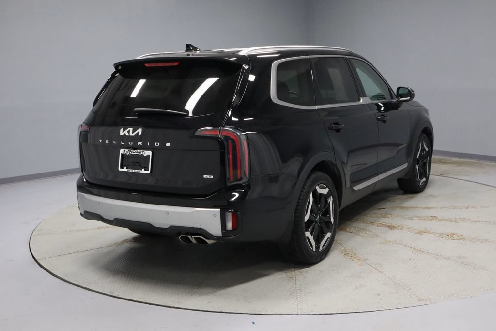 Used 2024 Kia Telluride EX AWD/4WD image 12