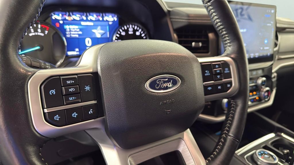 Used 2024 Ford Expedition Max XLT AWD/4WD image 28