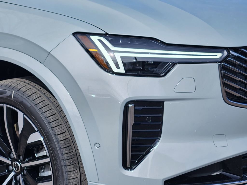 New 2026 Volvo XC90 T8 Plus w/ Protection Package Premier image 27