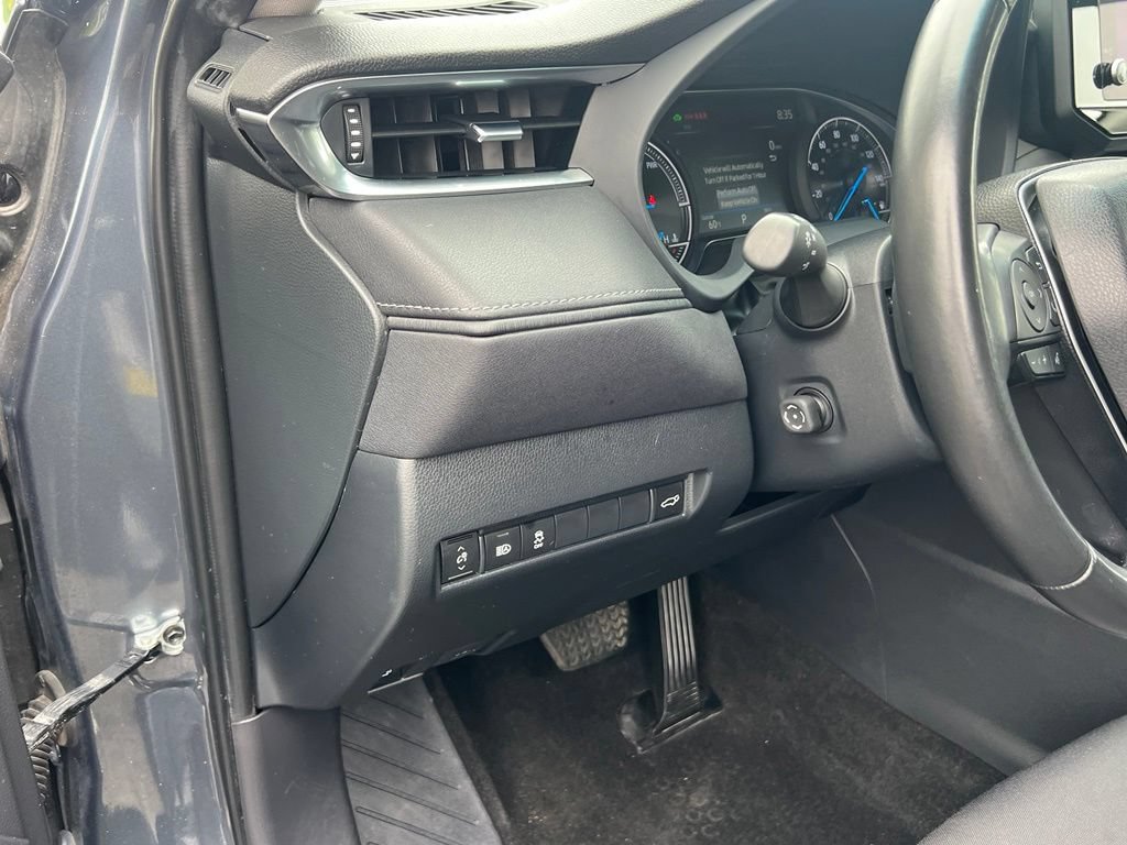 Certified 2024 Toyota Venza LE AWD/4WD image 14