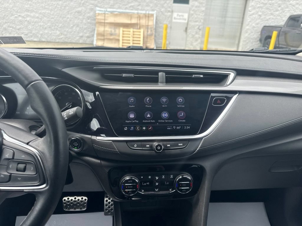 Used 2023 Buick Encore GX Select w/ Sport Touring Package FWD image 17