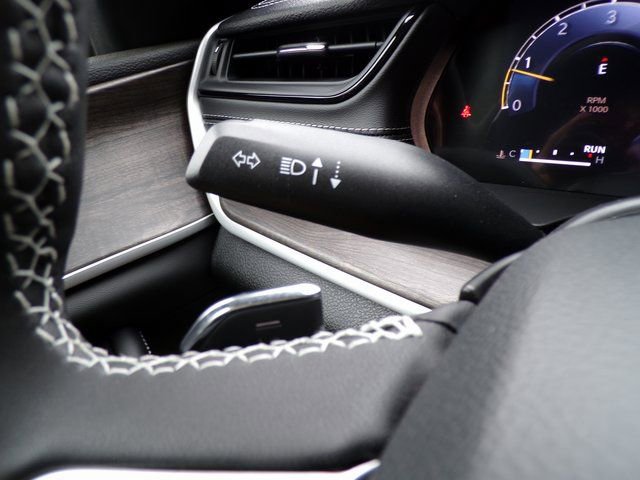 New 2026 Jeep Grand Cherokee Altitude AWD/4WD image 18