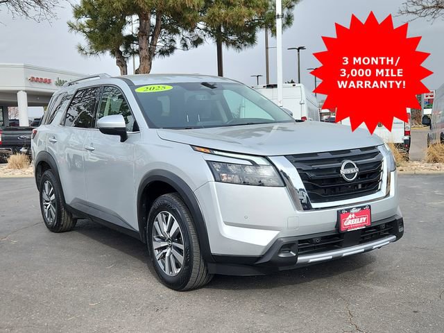Certified 2025 Nissan Pathfinder SL AWD/4WD image 1