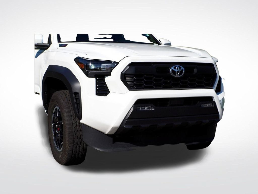 Used 2024 Toyota Tacoma TRD Off-Road AWD/4WD image 38