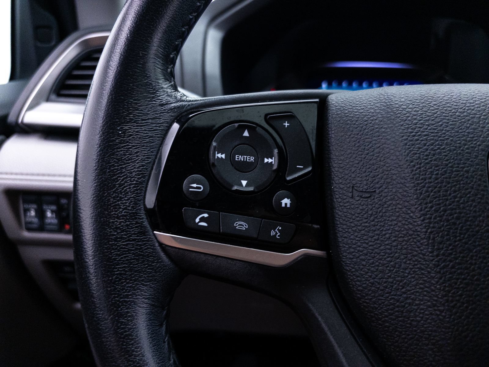 Used 2020 Honda Odyssey Touring image 37