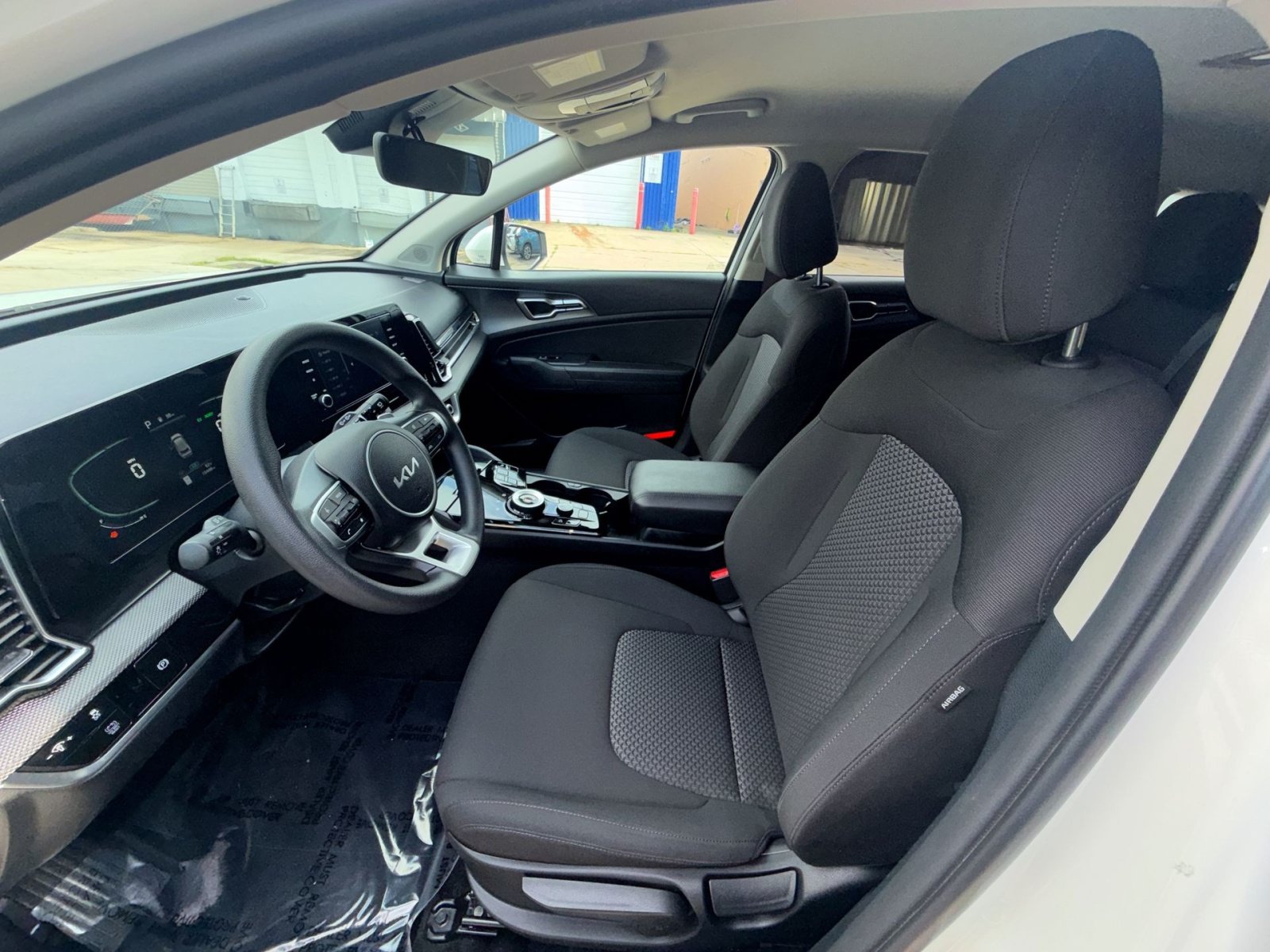 Used 2023 Kia Sportage LX AWD/4WD image 18