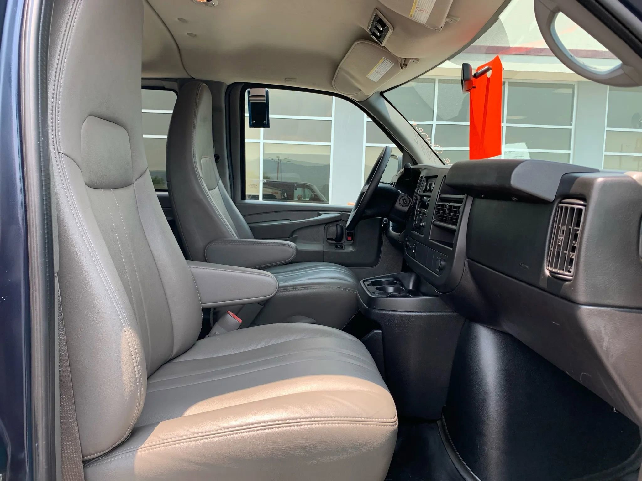 Used 2012 Chevrolet Express 3500 LS RWD image 21