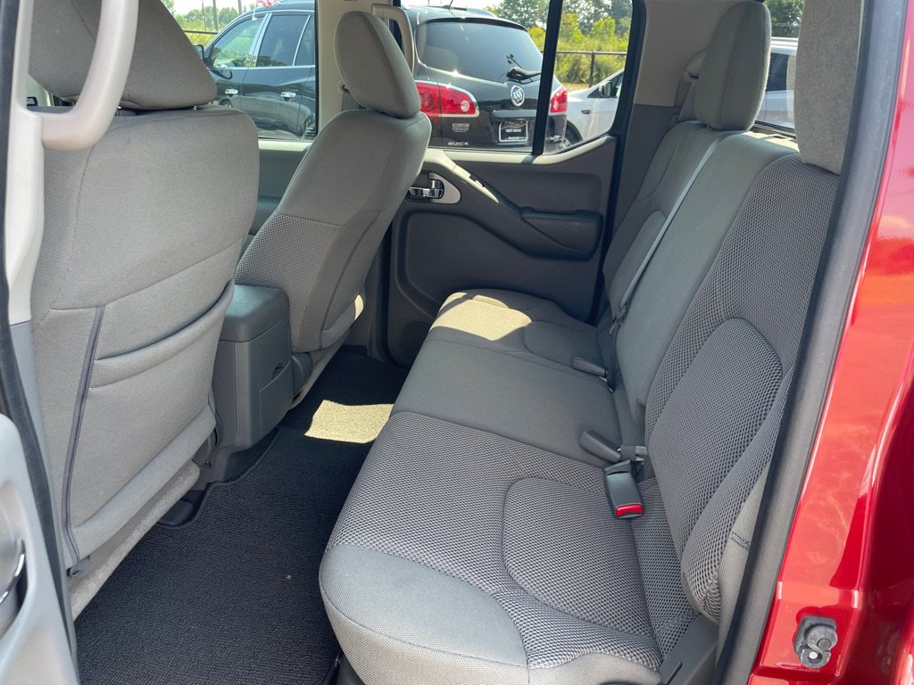 Used 2021 Nissan Frontier SV RWD image 17