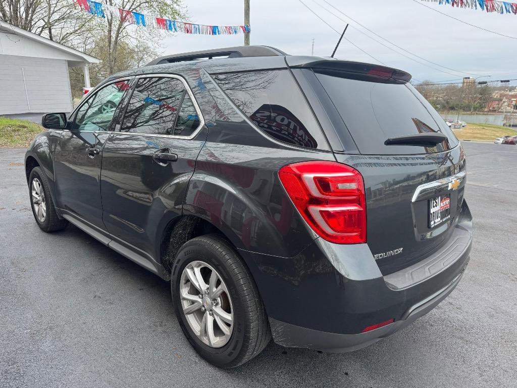 Used 2017 Chevrolet Equinox LT w/ Convenience Package image 3