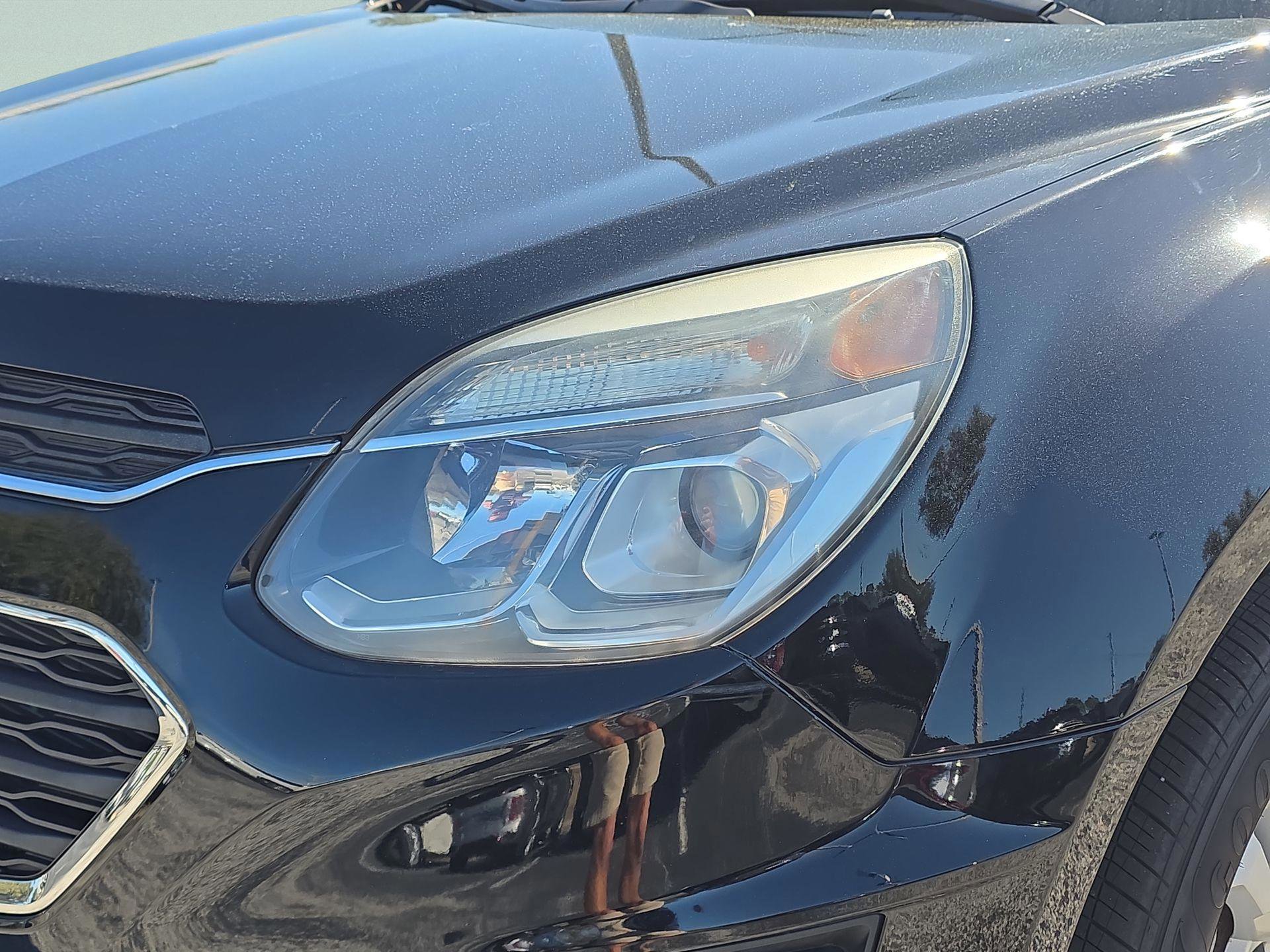 Used 2017 Chevrolet Equinox LS image 12