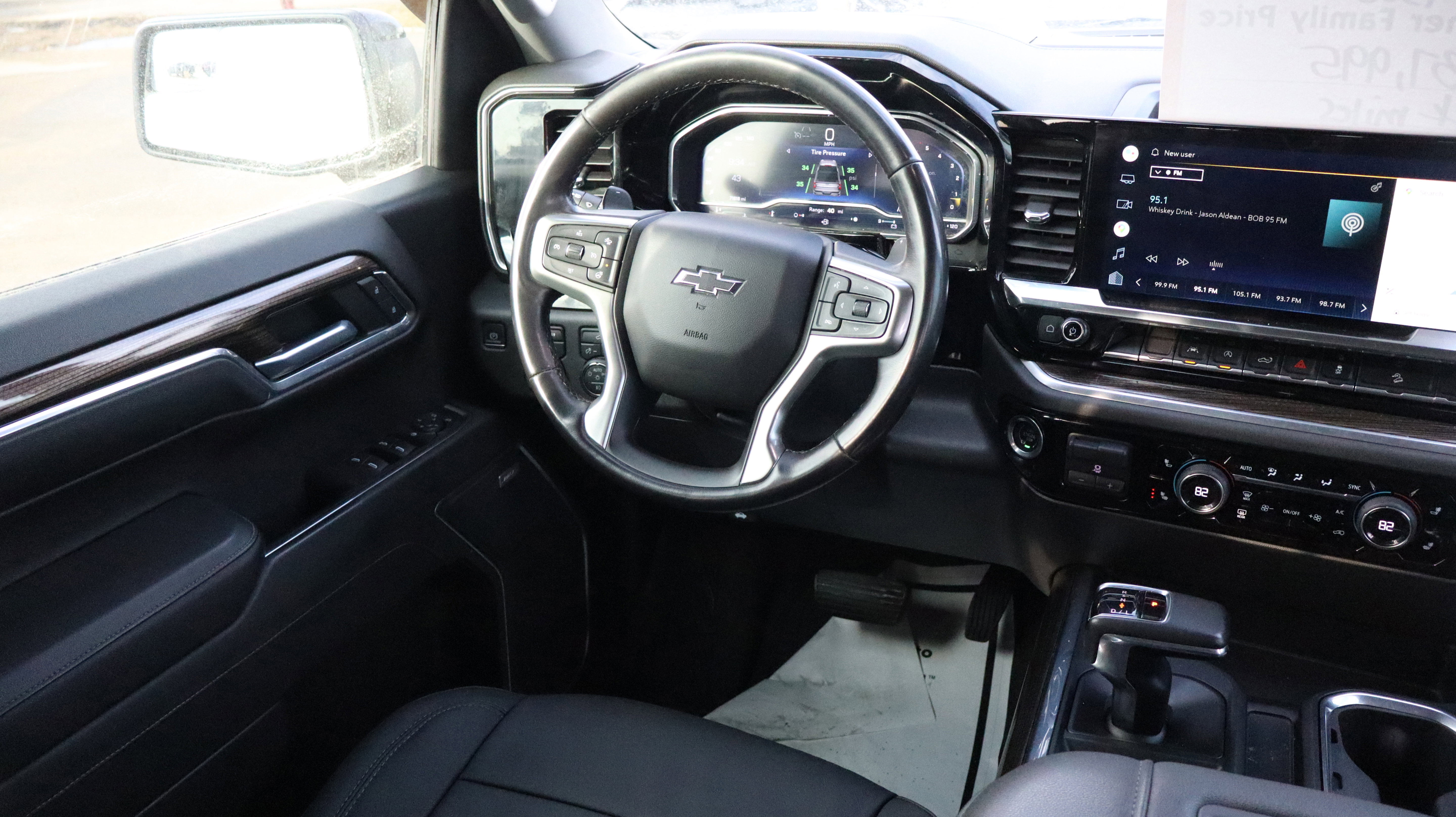 Certified 2022 Chevrolet Silverado 1500 LT Trail Boss w/ Convenience Package II image 9