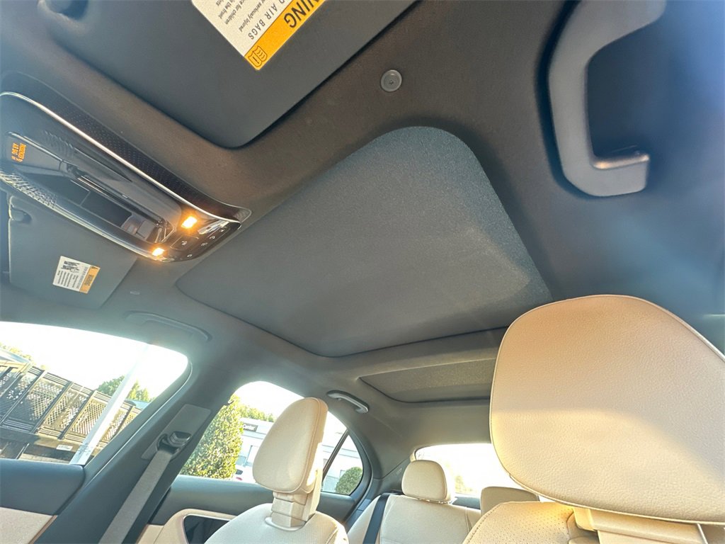 Certified 2025 Mercedes-Benz C 300 4MATIC Sedan image 34