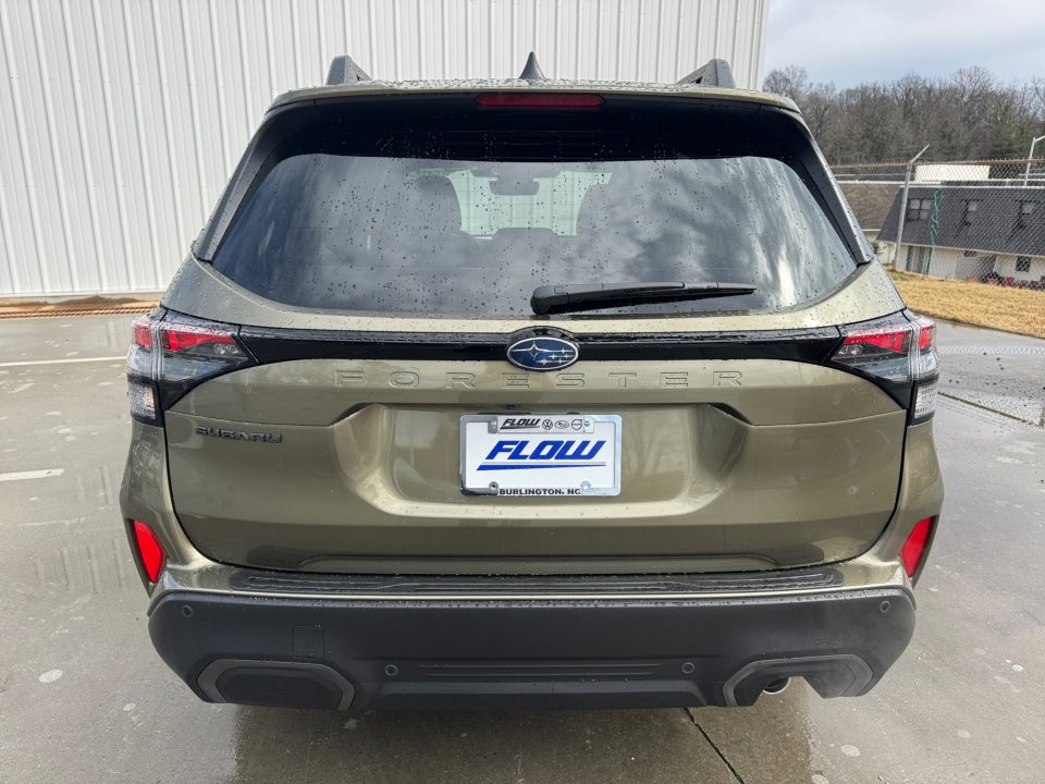 Used 2025 Subaru Forester Limited w/ Protection Package image 18