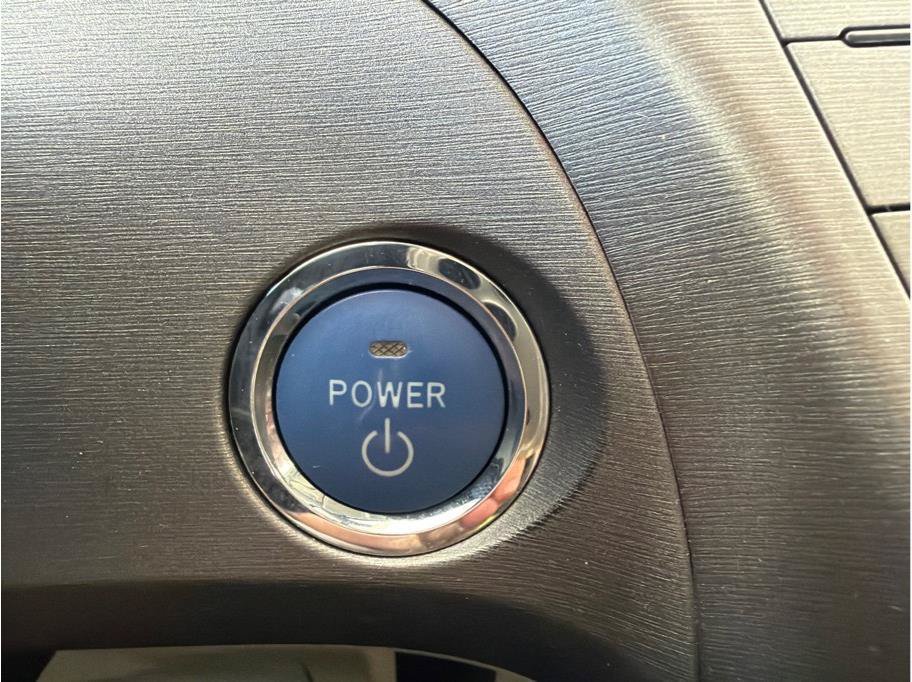 Used 2012 Toyota Prius Five FWD image 19