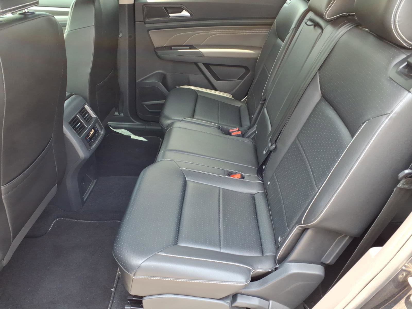 Used 2023 Volkswagen Atlas SE FWD image 21