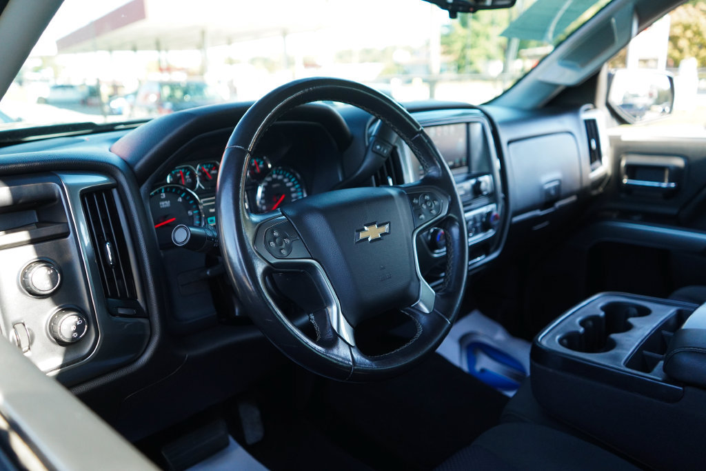 Used 2018 Chevrolet Silverado 1500 LT w/ All Star Edition AWD/4WD image 5