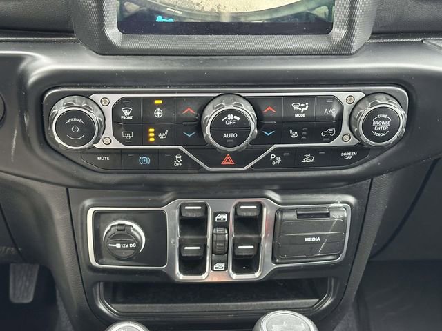 Used 2022 Jeep Wrangler Unlimited Sahara w/ Cold Weather Group image 19