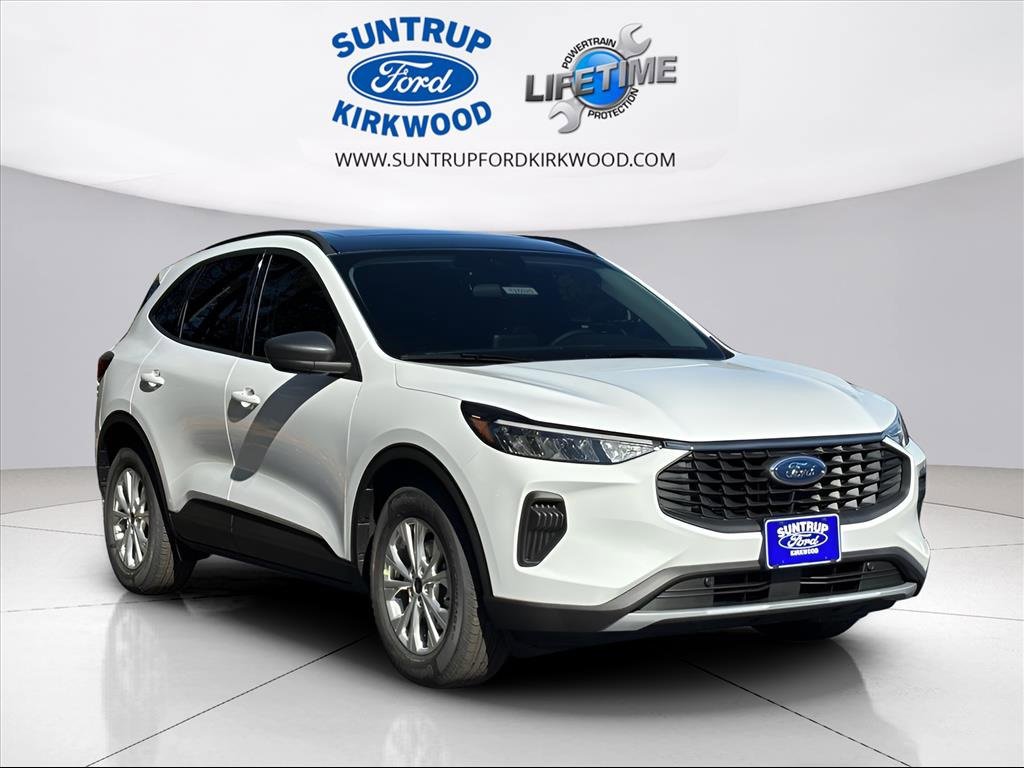New 2025 Ford Escape Active w/ Cold Weather Package image 1