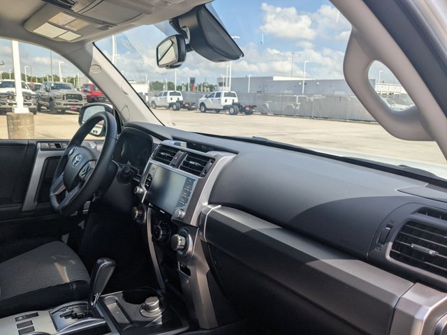 Used 2024 Toyota 4Runner SR5 AWD/4WD image 18