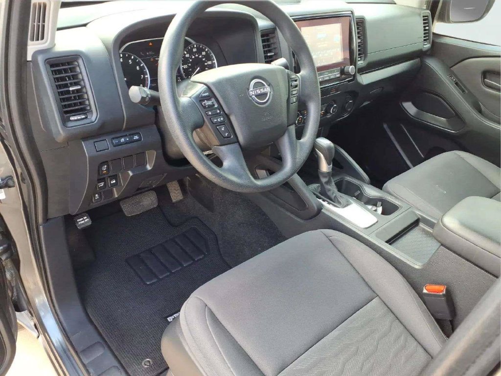 Certified 2022 Nissan Frontier S w/ Technology Package AWD/4WD image 11