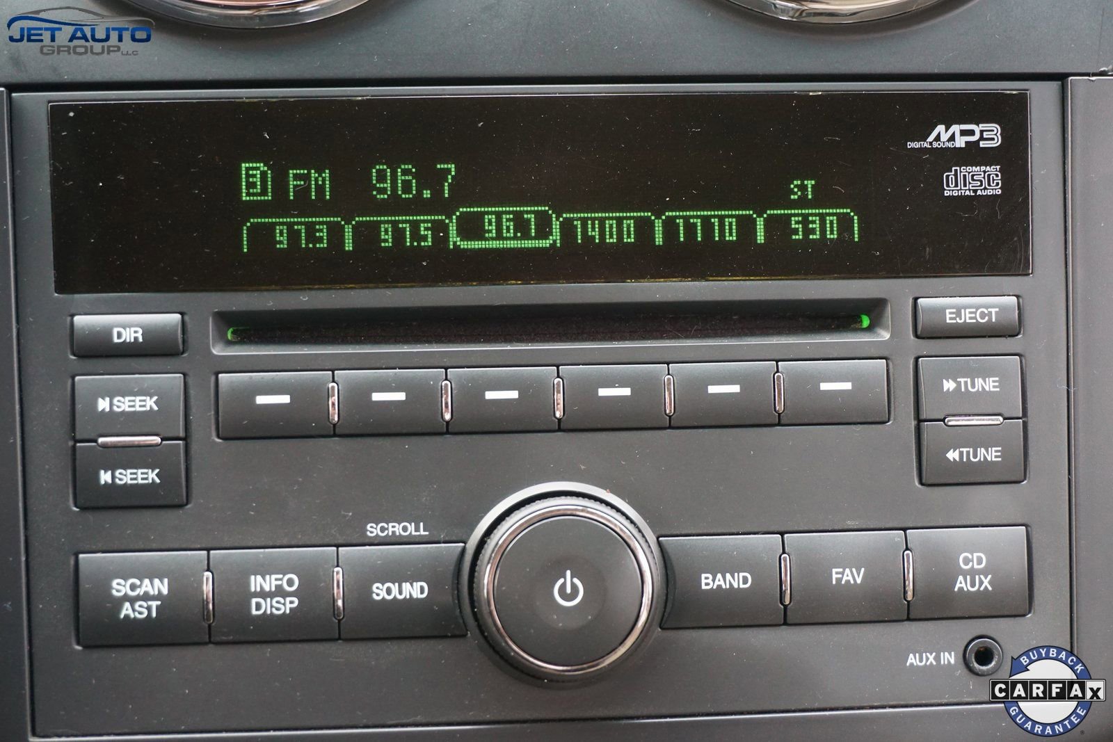 Used 2011 Chevrolet Aveo LT image 28