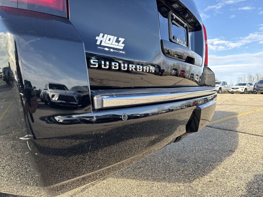 Certified 2017 Chevrolet Suburban Premier AWD/4WD image 5