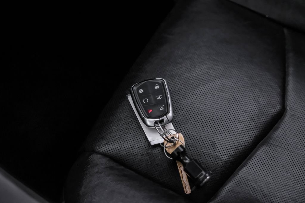 Used 2015 Cadillac Escalade Luxury image 64