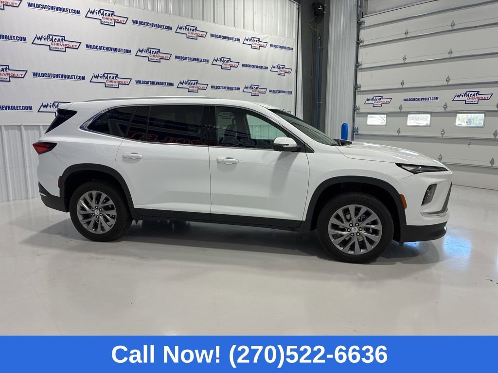 Used 2025 Buick Enclave Preferred image 6