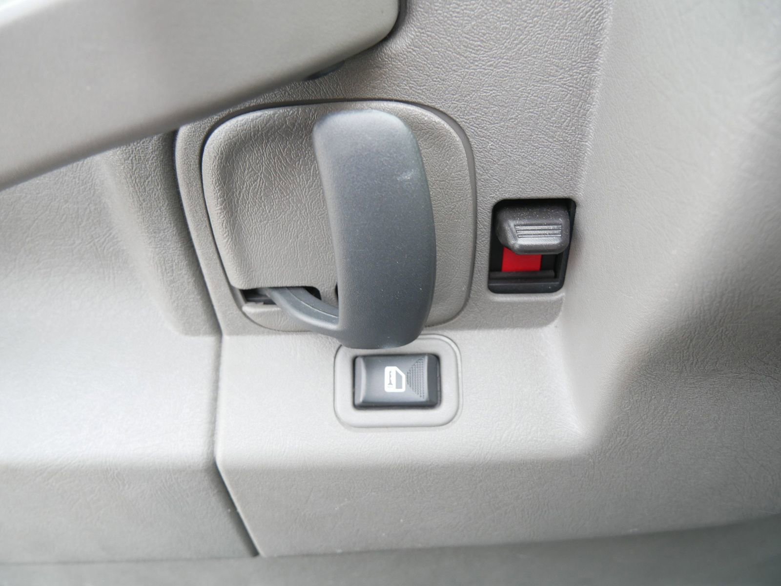 Used 2025 GMC Savana 3500 LT w/ LT Preferred Equipment Group image 17