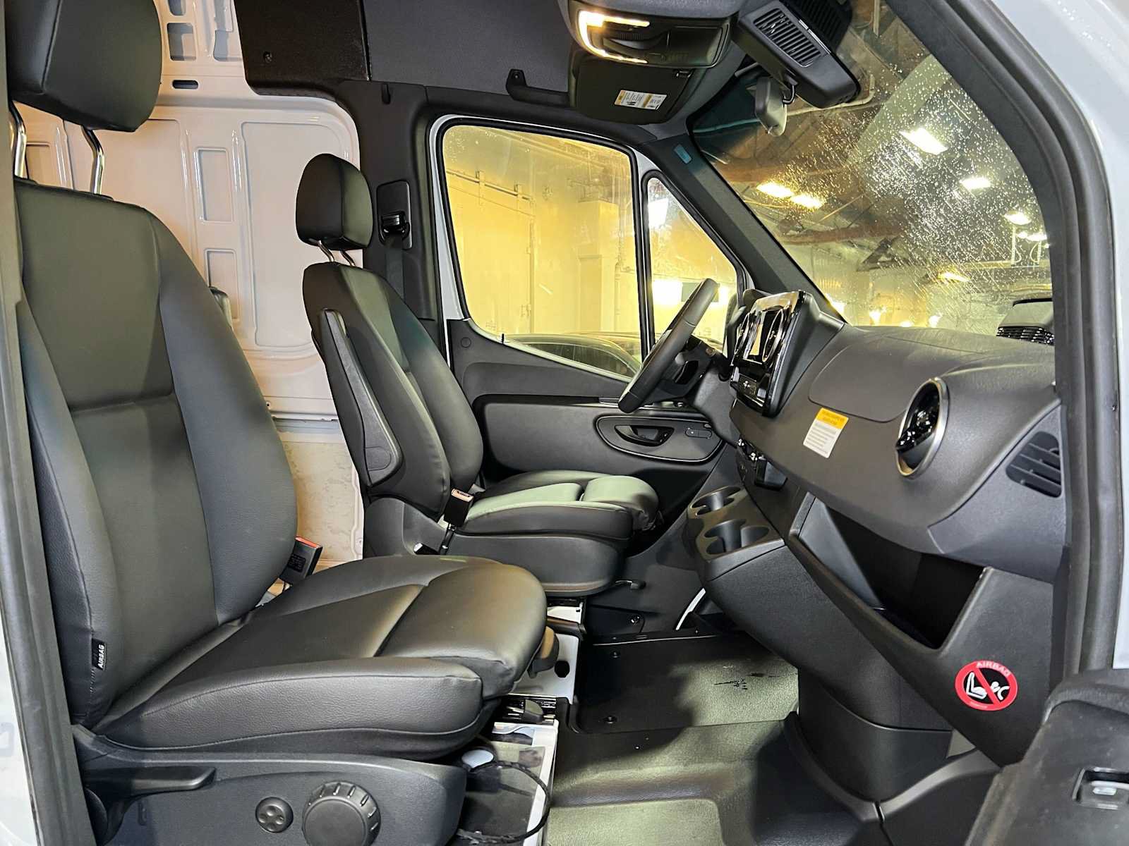 New 2025 Mercedes-Benz Sprinter 2500 image 12