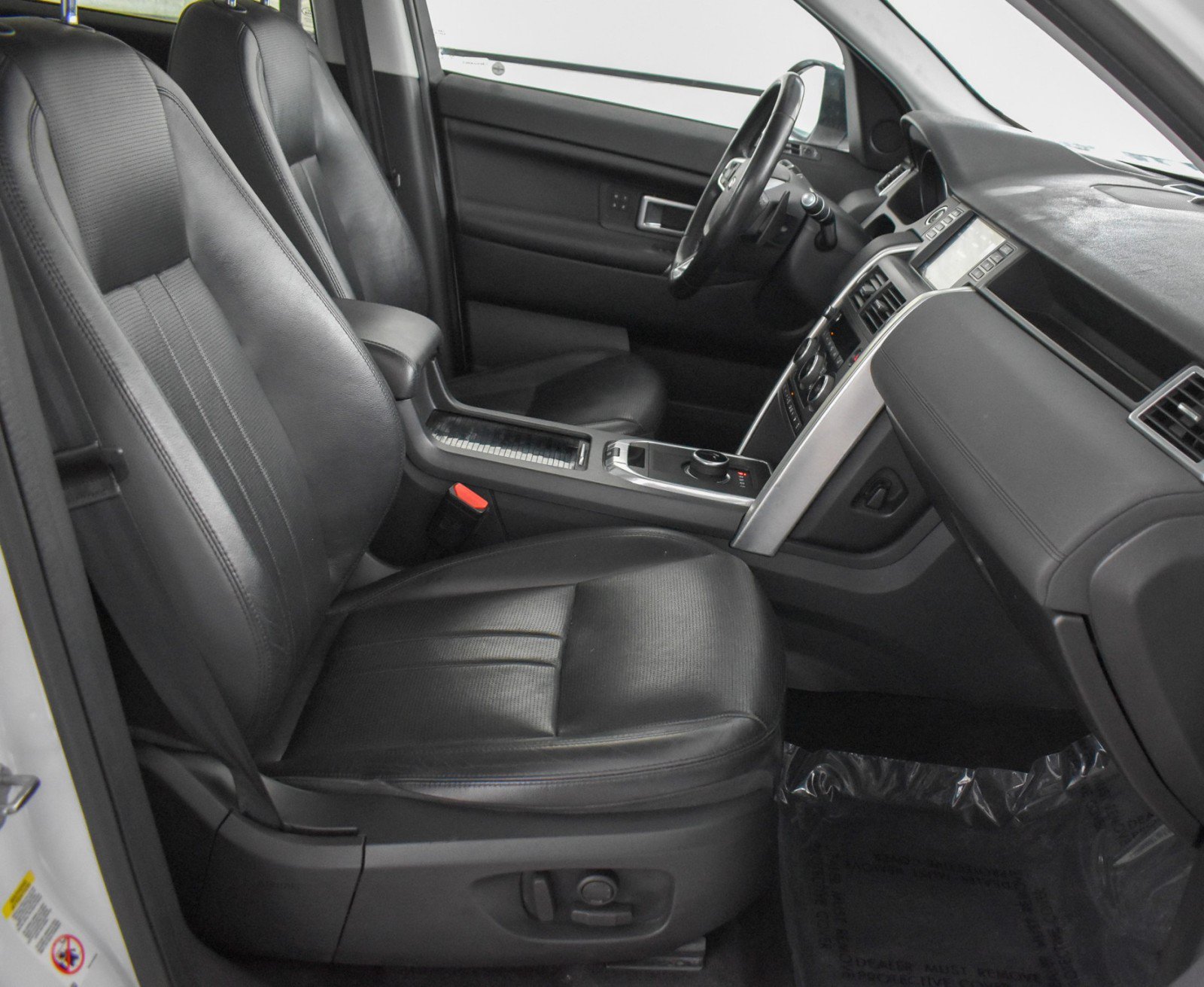 Used 2019 Land Rover Discovery Sport HSE AWD/4WD image 39